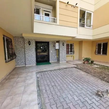 Tria House