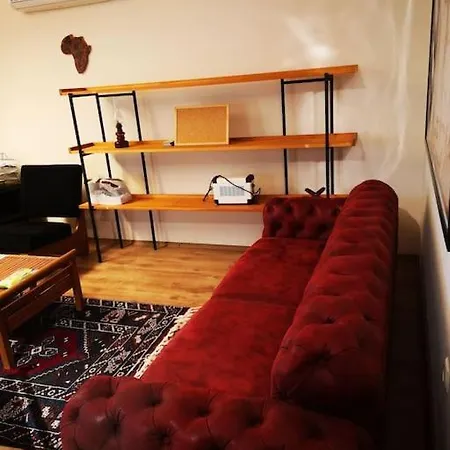 Tria House